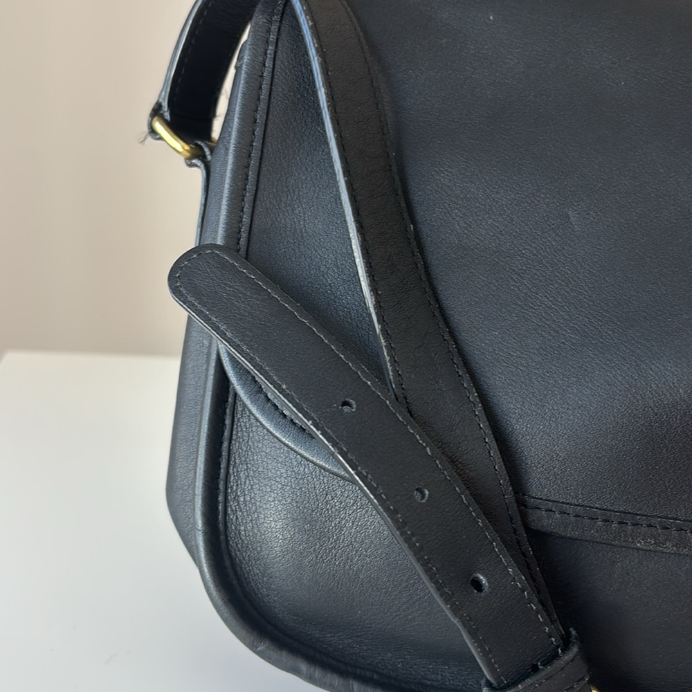 Coach | City Bag #9790 in Black stunning condition - Picture 5 of 14
